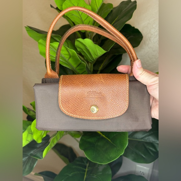 Longchamp Handbags - Longchamp tote